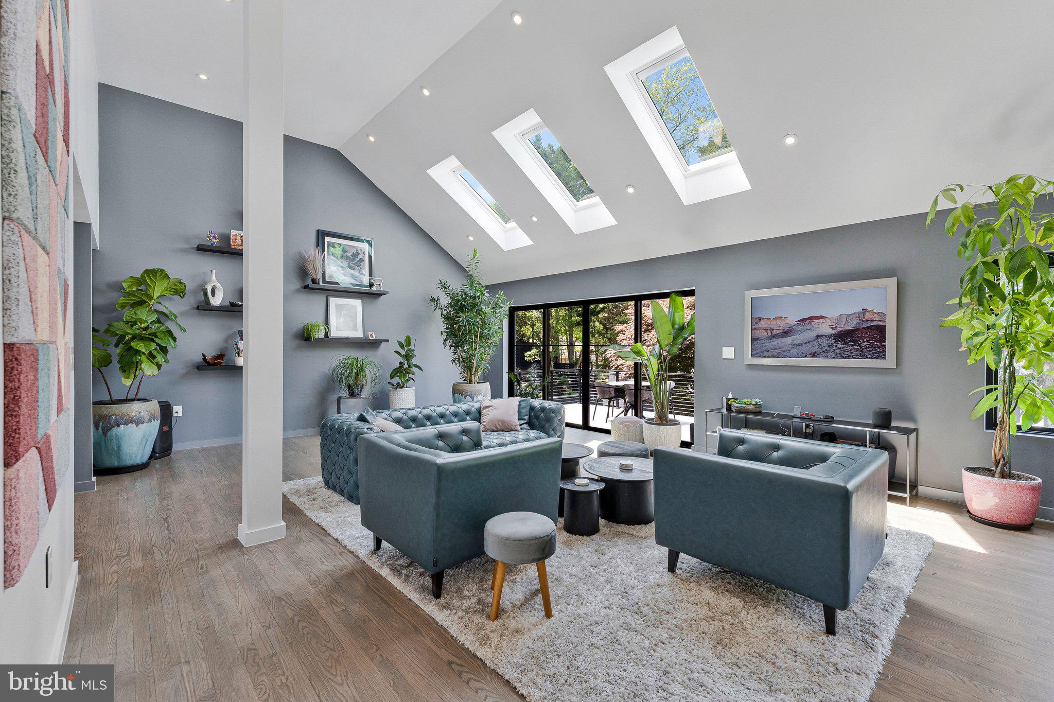 1228 PERRY WILLIAM DRIVE