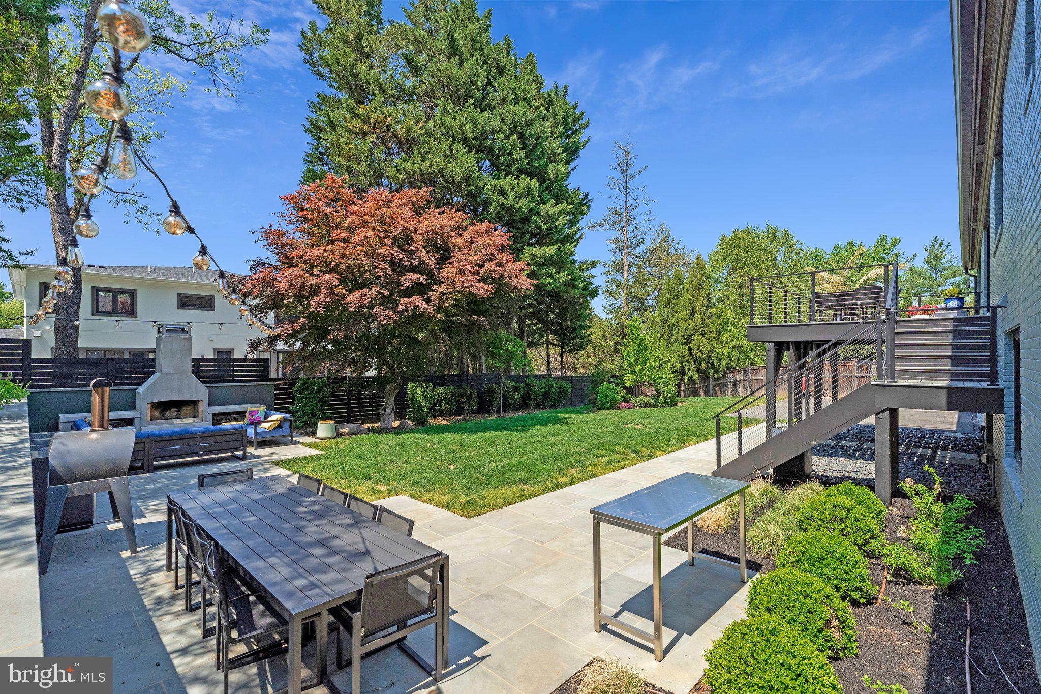 1228 PERRY WILLIAM DRIVE