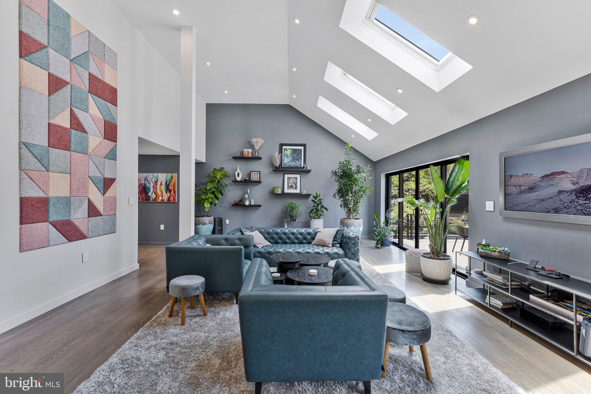 1228 PERRY WILLIAM DRIVE