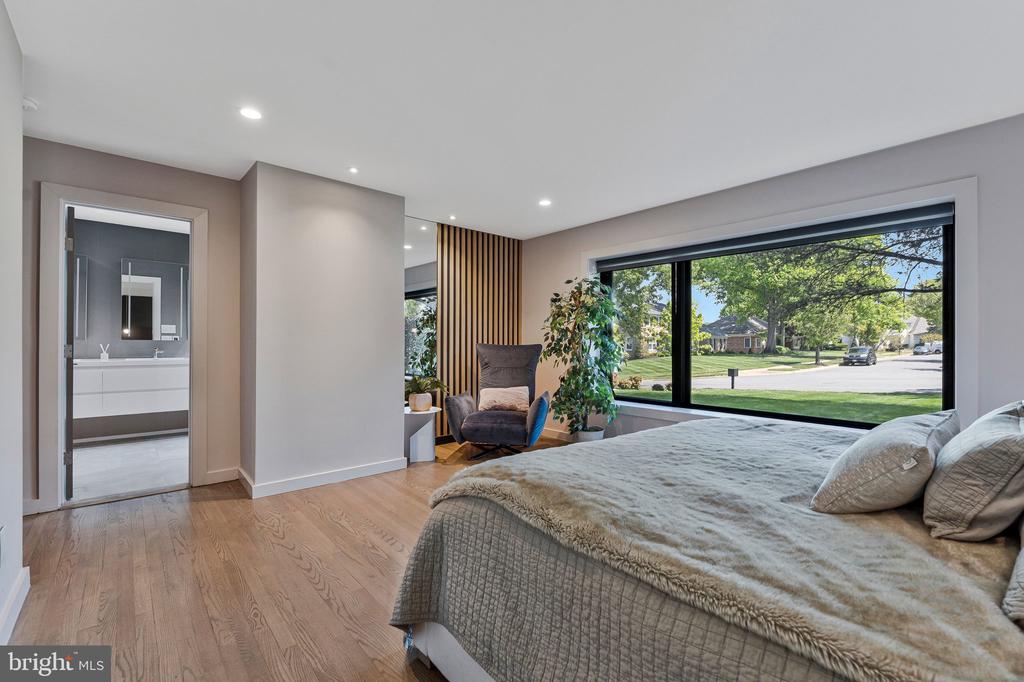 1228 PERRY WILLIAM DRIVE