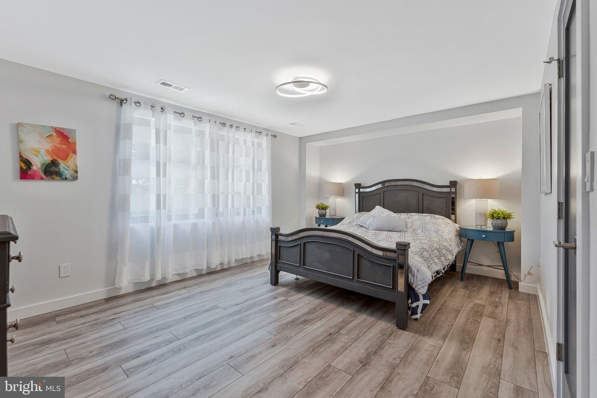 1228 PERRY WILLIAM DRIVE