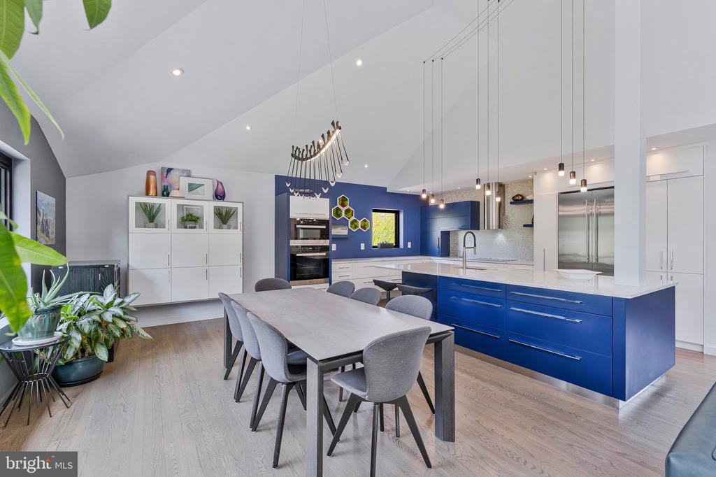 1228 PERRY WILLIAM DRIVE