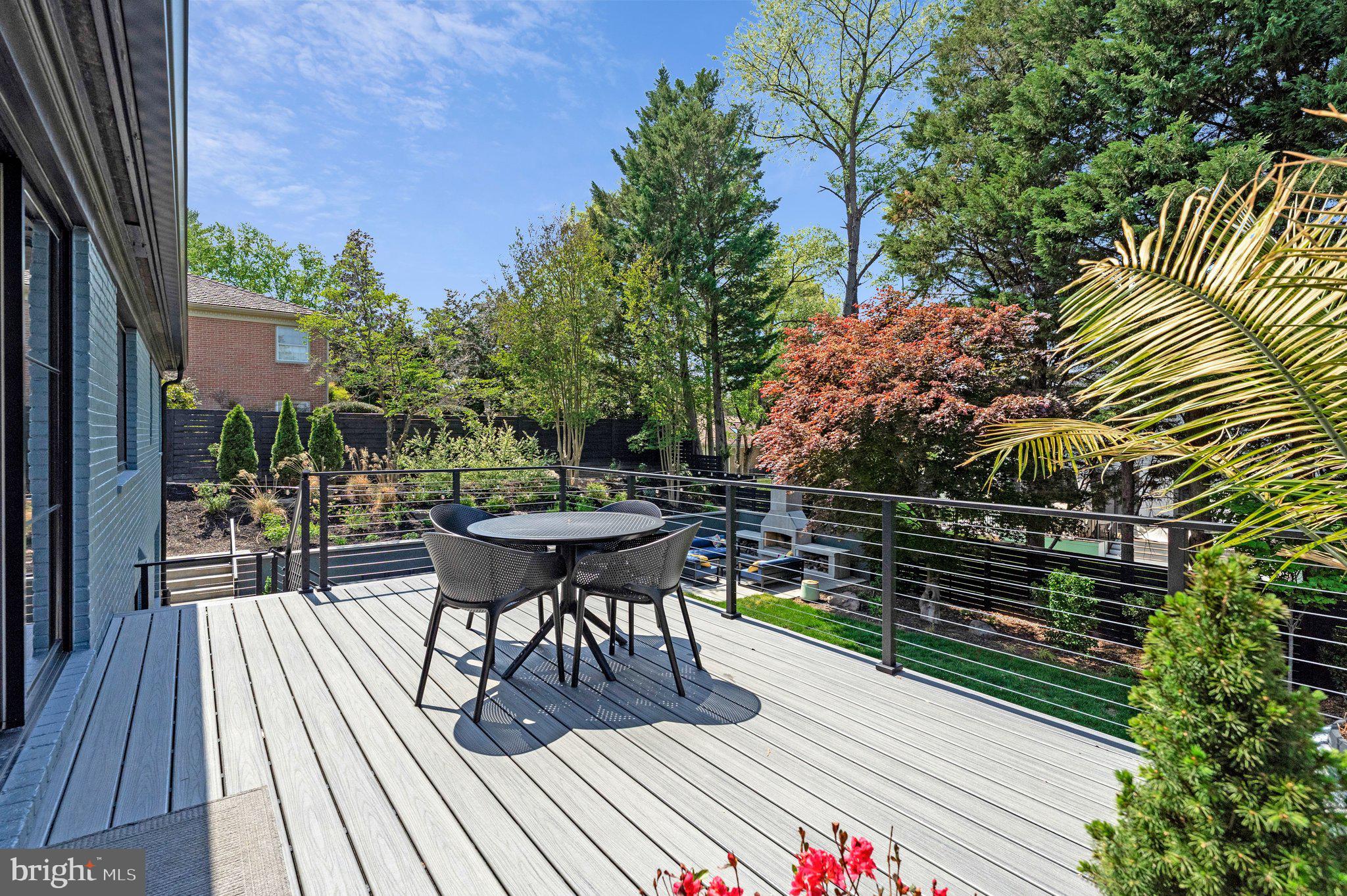 1228 PERRY WILLIAM DRIVE