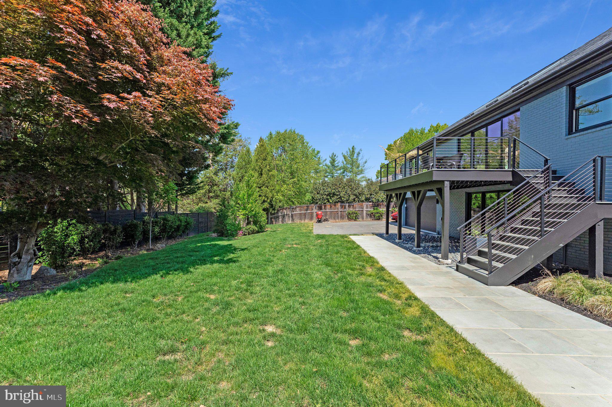 1228 PERRY WILLIAM DRIVE