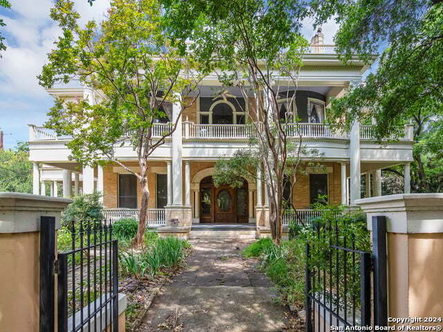 241 KING WILLIAM
