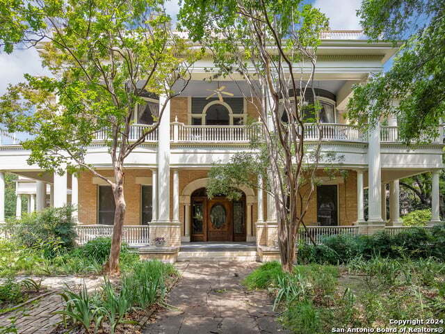 241 KING WILLIAM