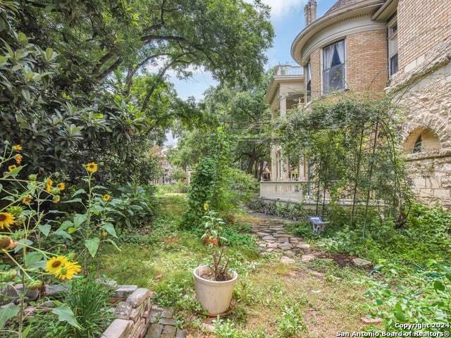 241 KING WILLIAM
