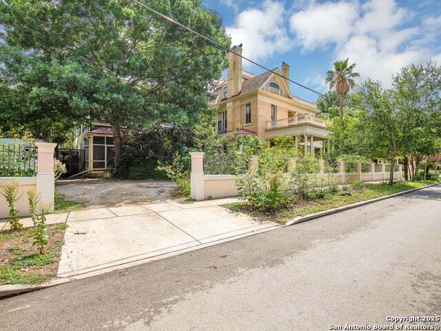 241 KING WILLIAM