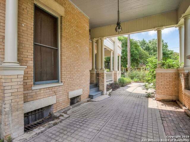 241 KING WILLIAM
