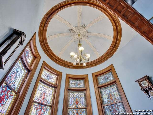 241 KING WILLIAM