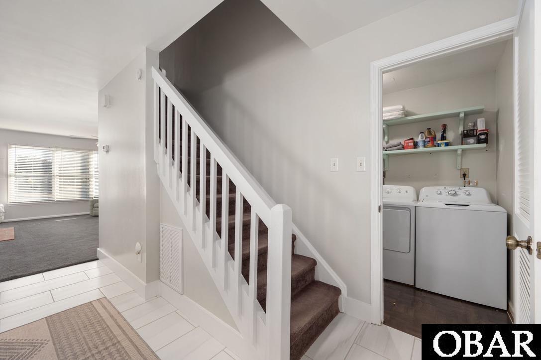 2004 Neptune Way Unit 2004