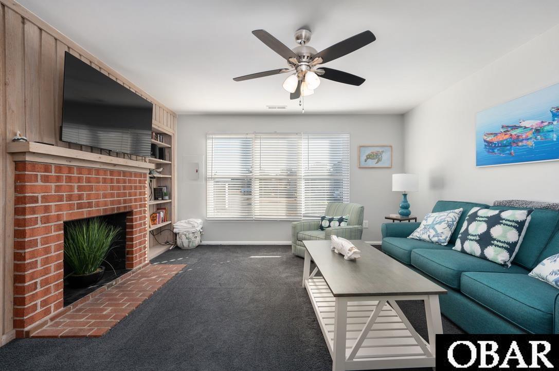 2004 Neptune Way Unit 2004