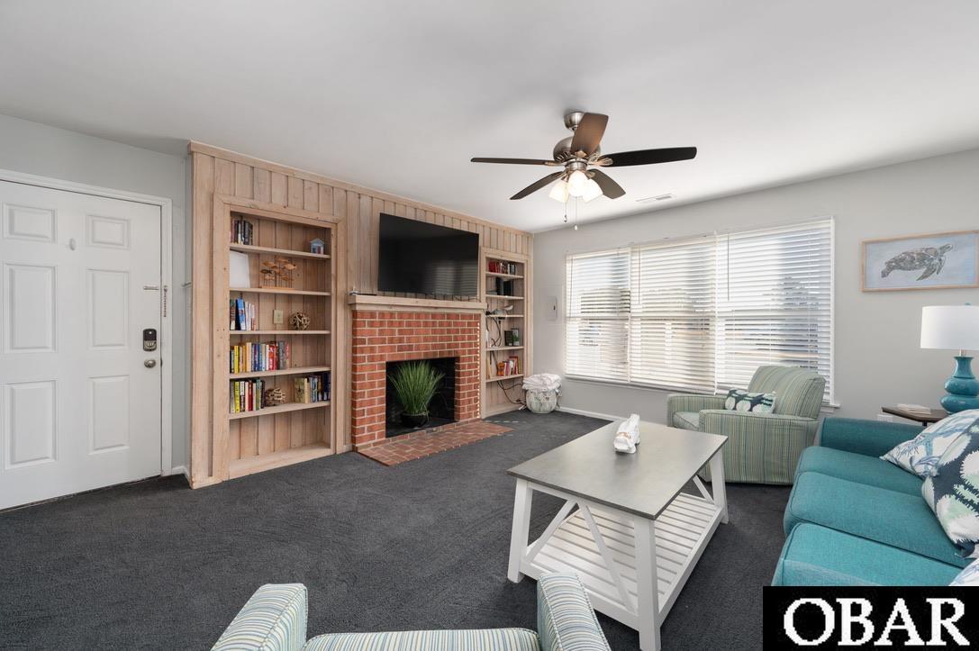 2004 Neptune Way Unit 2004