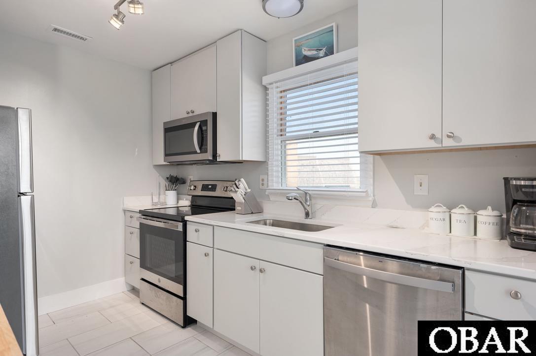 2004 Neptune Way Unit 2004