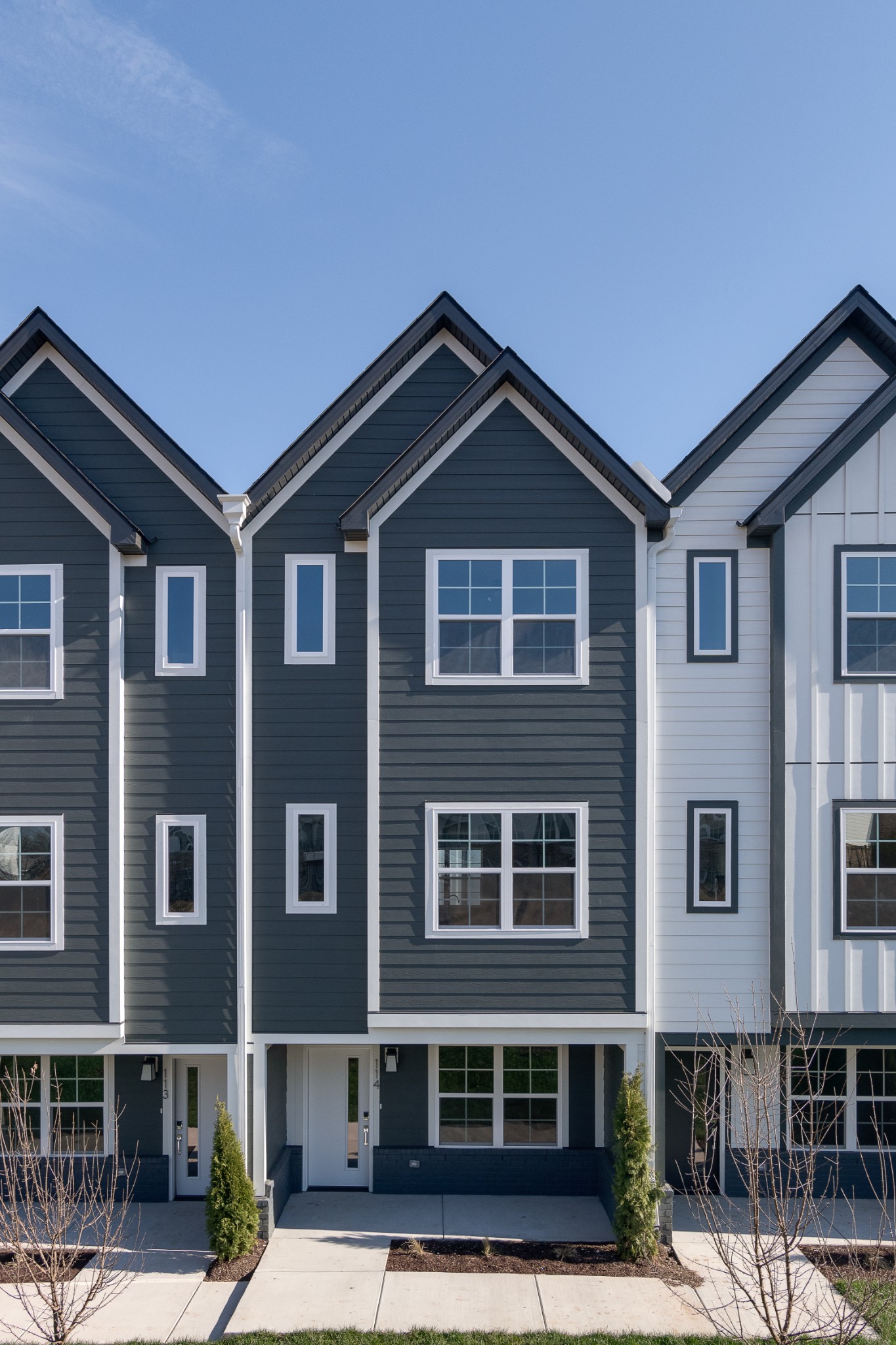 700 N DuPont Ave Unit: 114