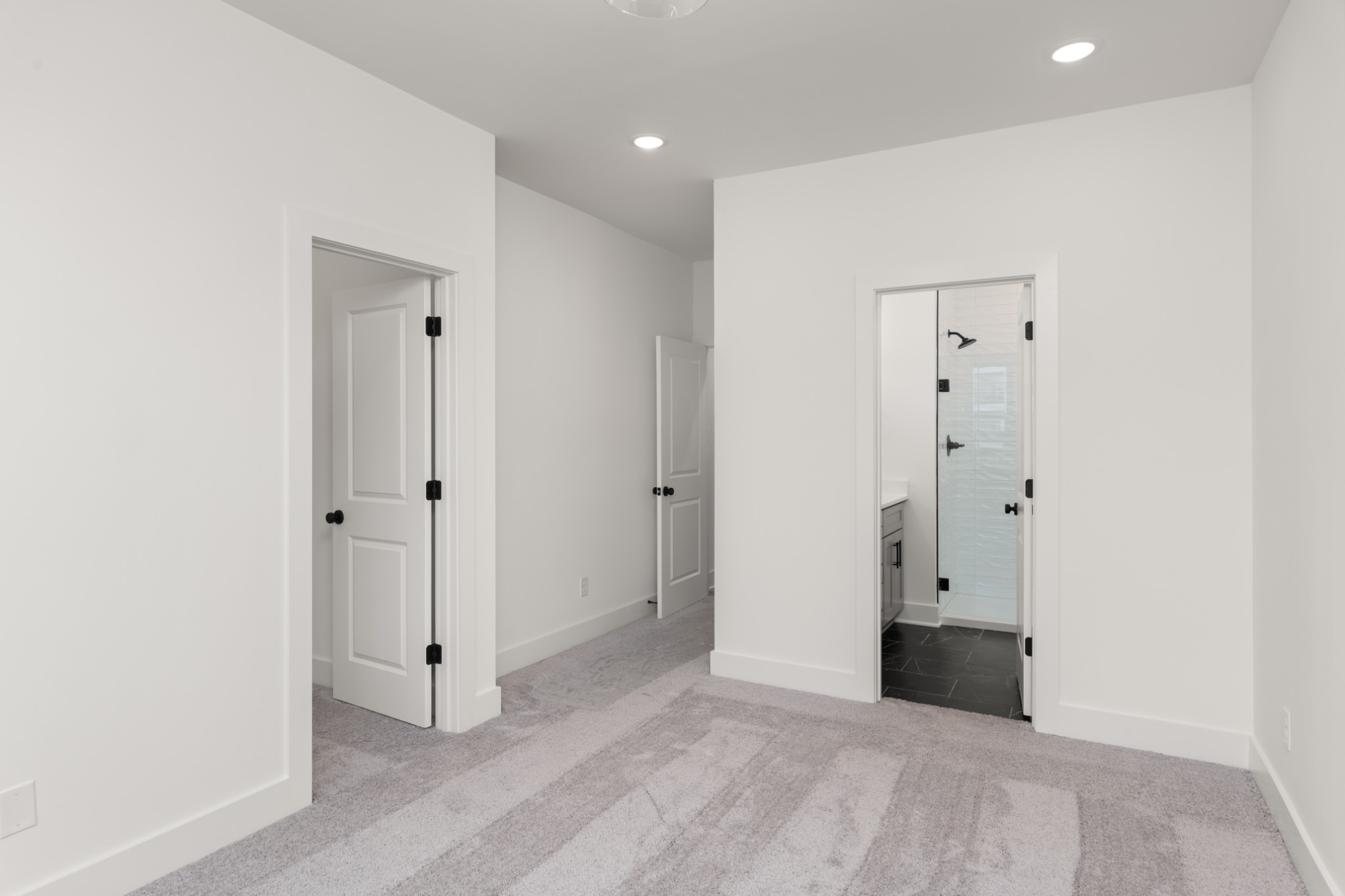 700 N DuPont Ave Unit: 114