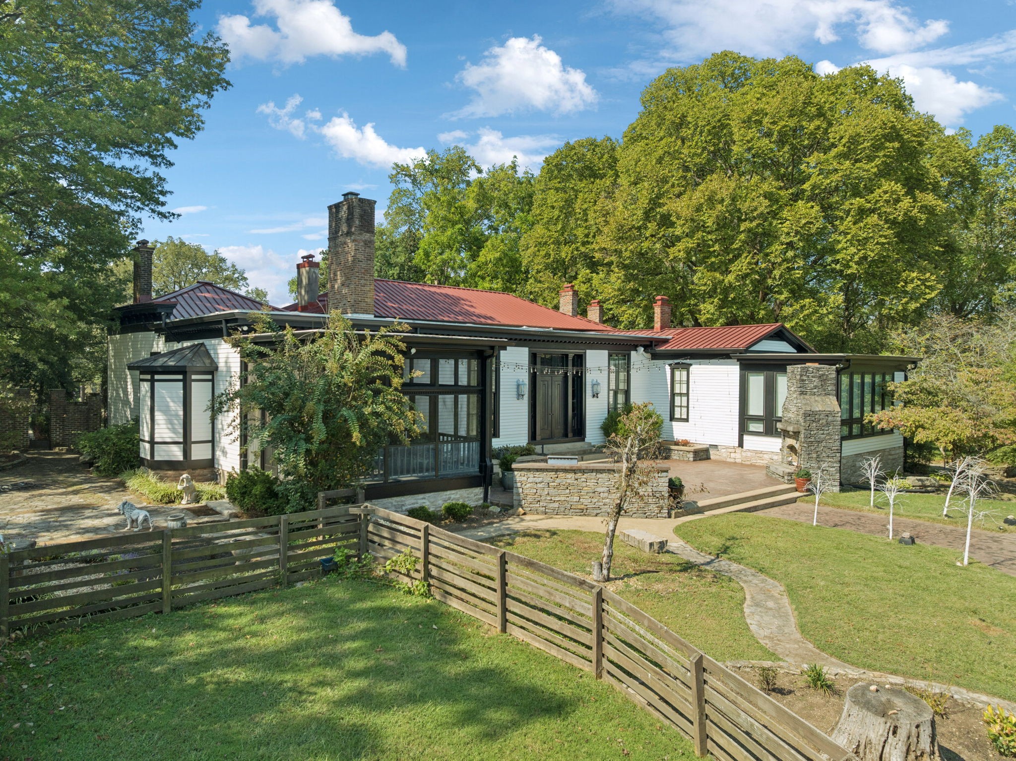 1512 Williamsport Pike