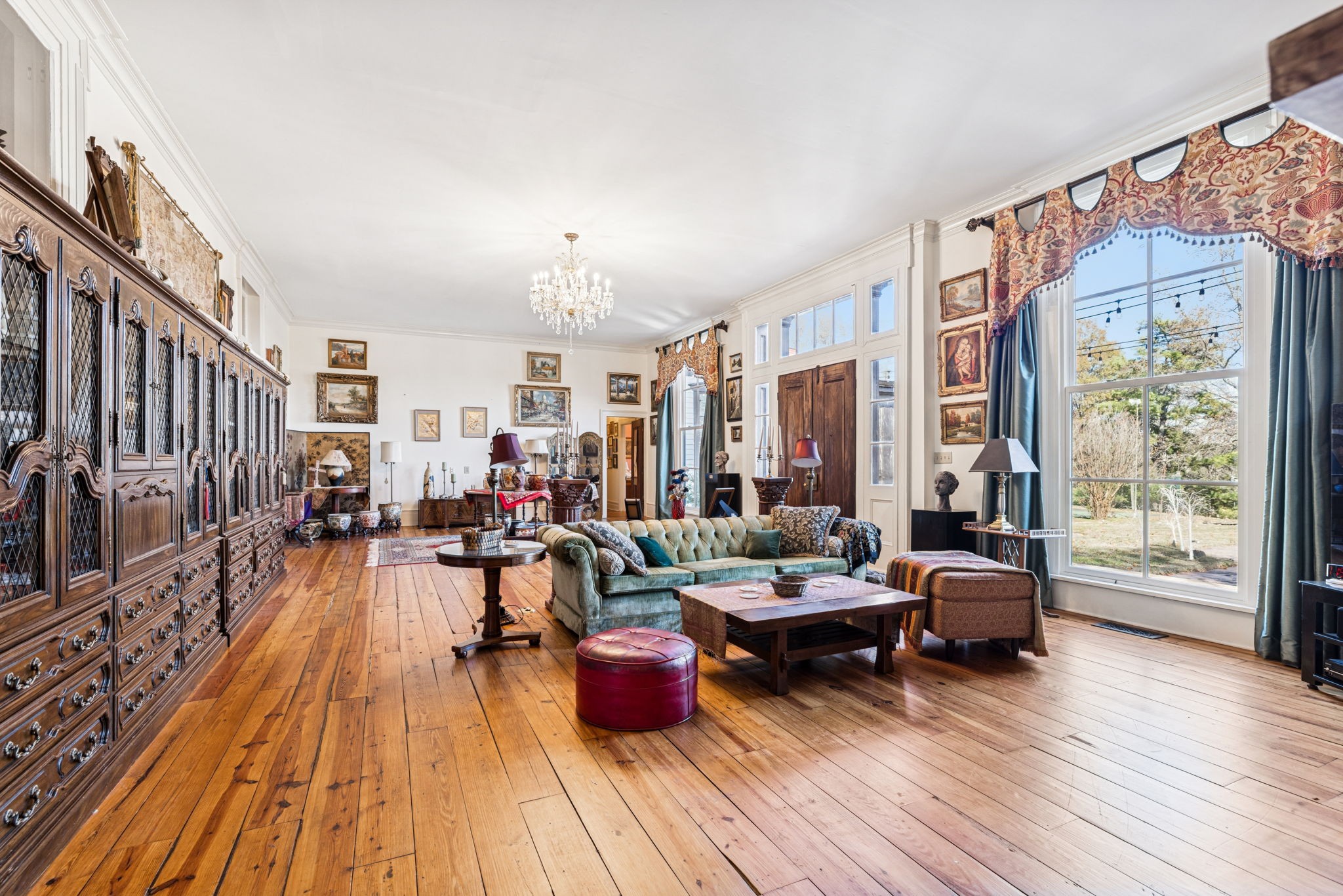 1512 Williamsport Pike