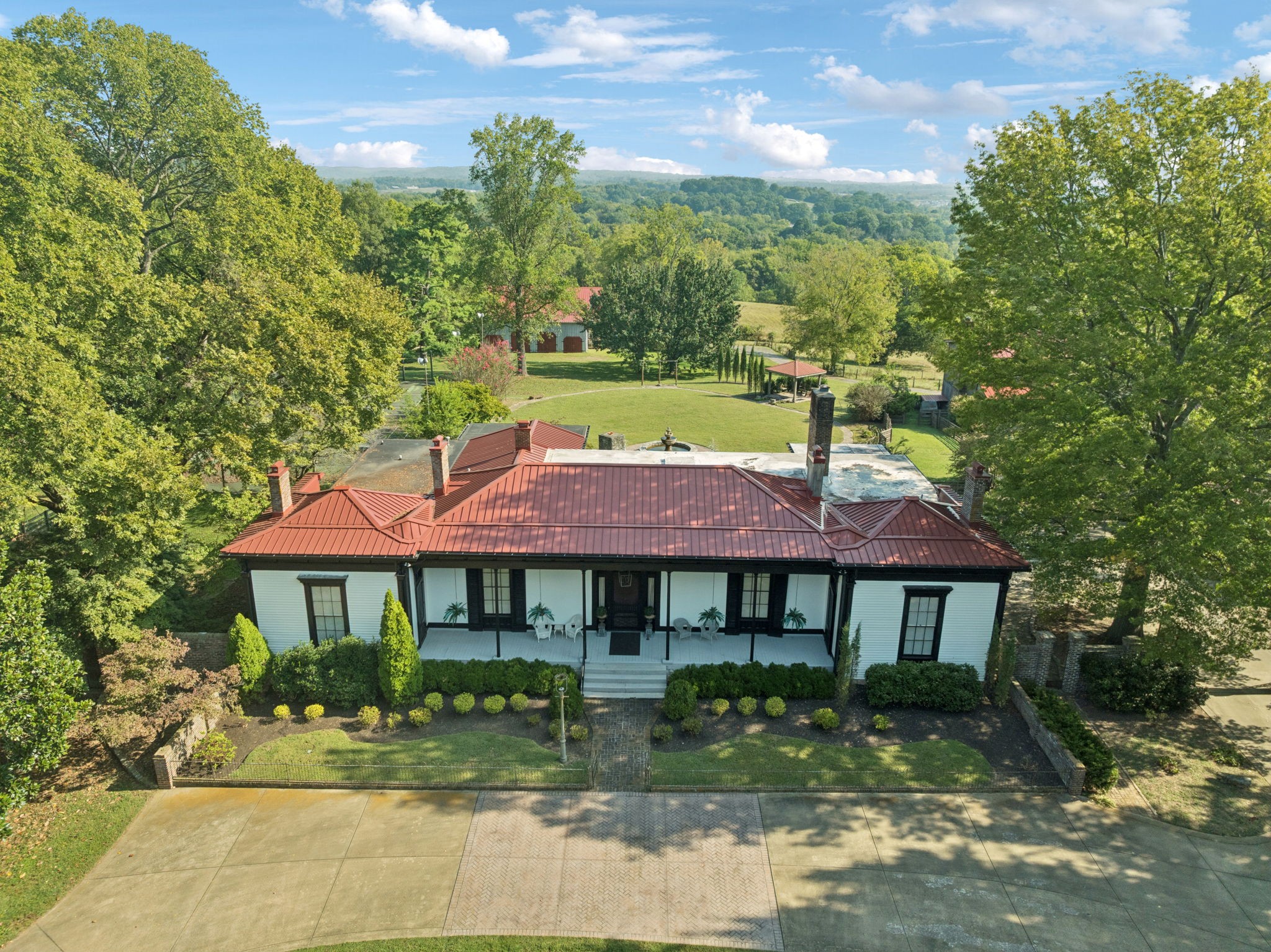 1512 Williamsport Pike