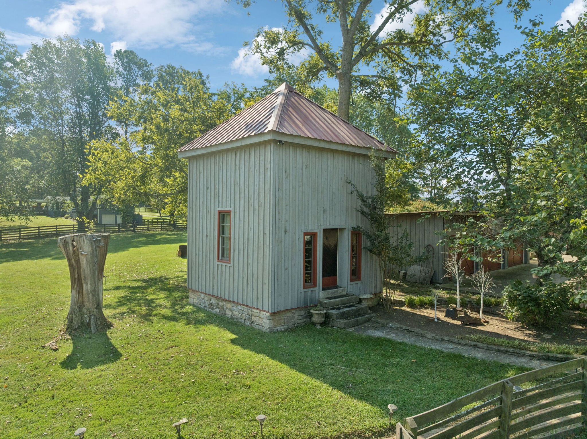 1512 Williamsport Pike