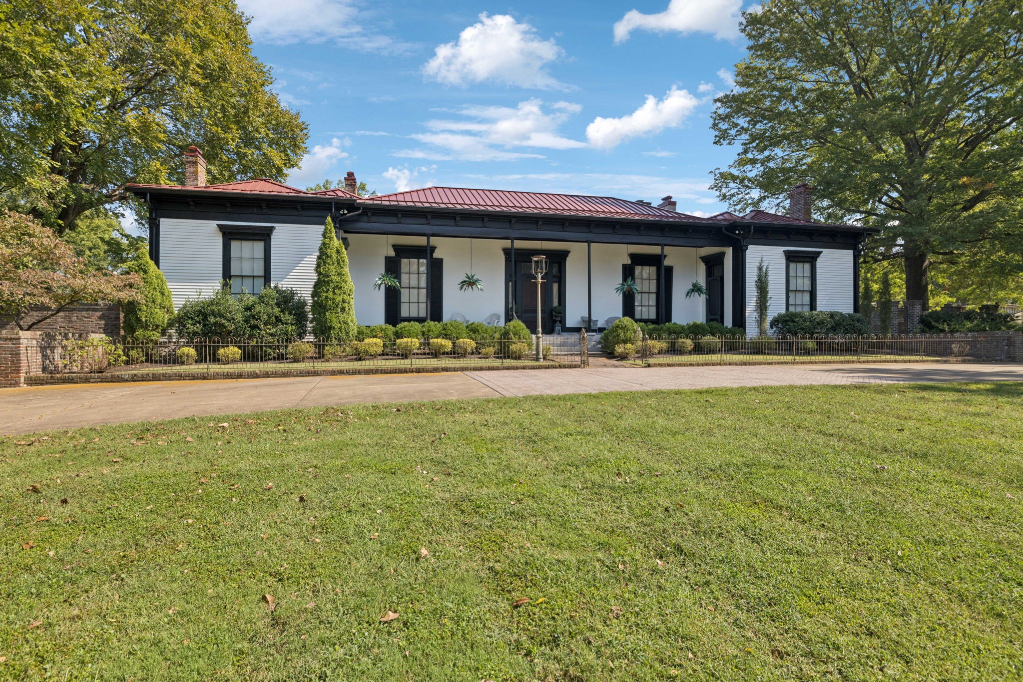 1512 Williamsport Pike