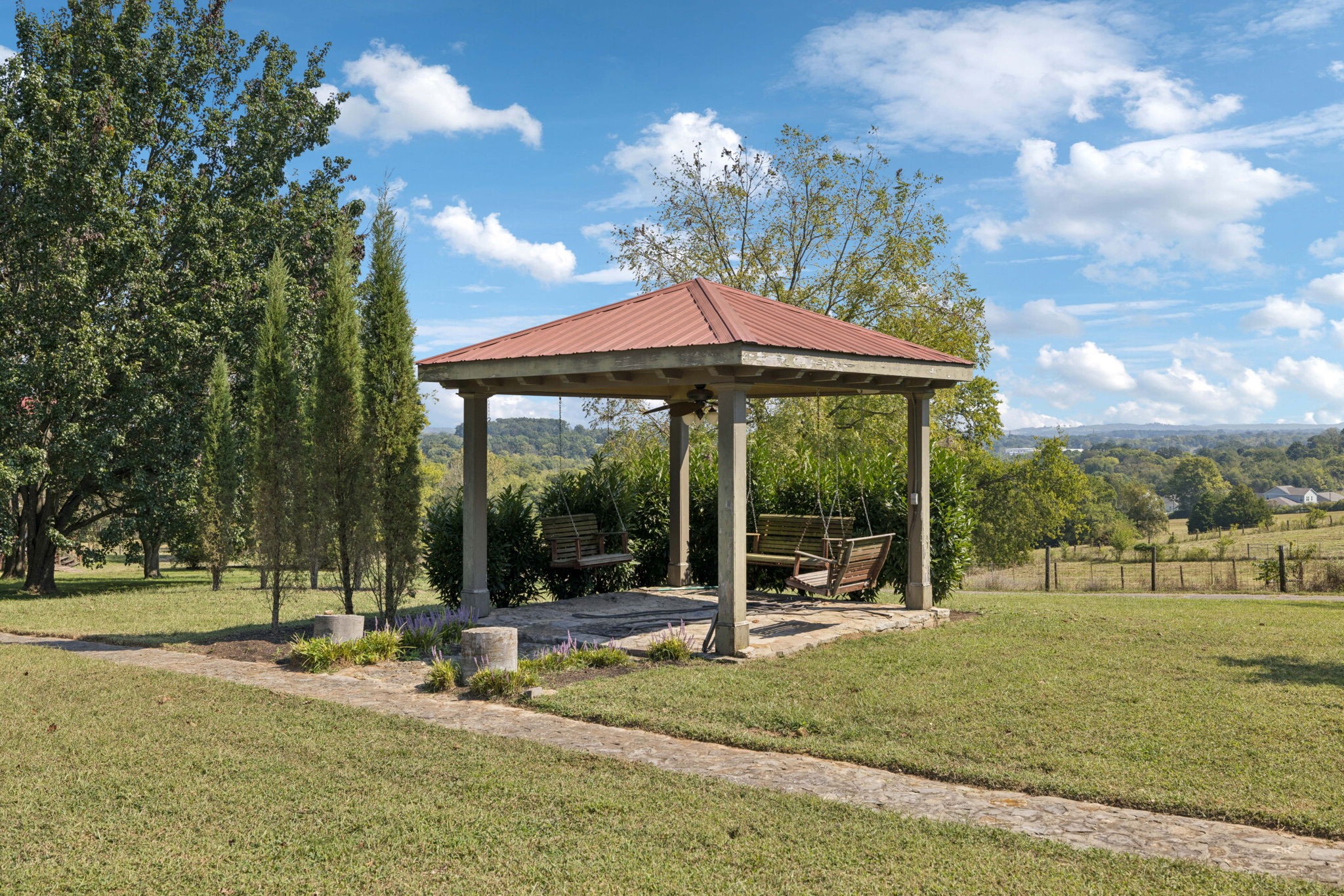 1512 Williamsport Pike