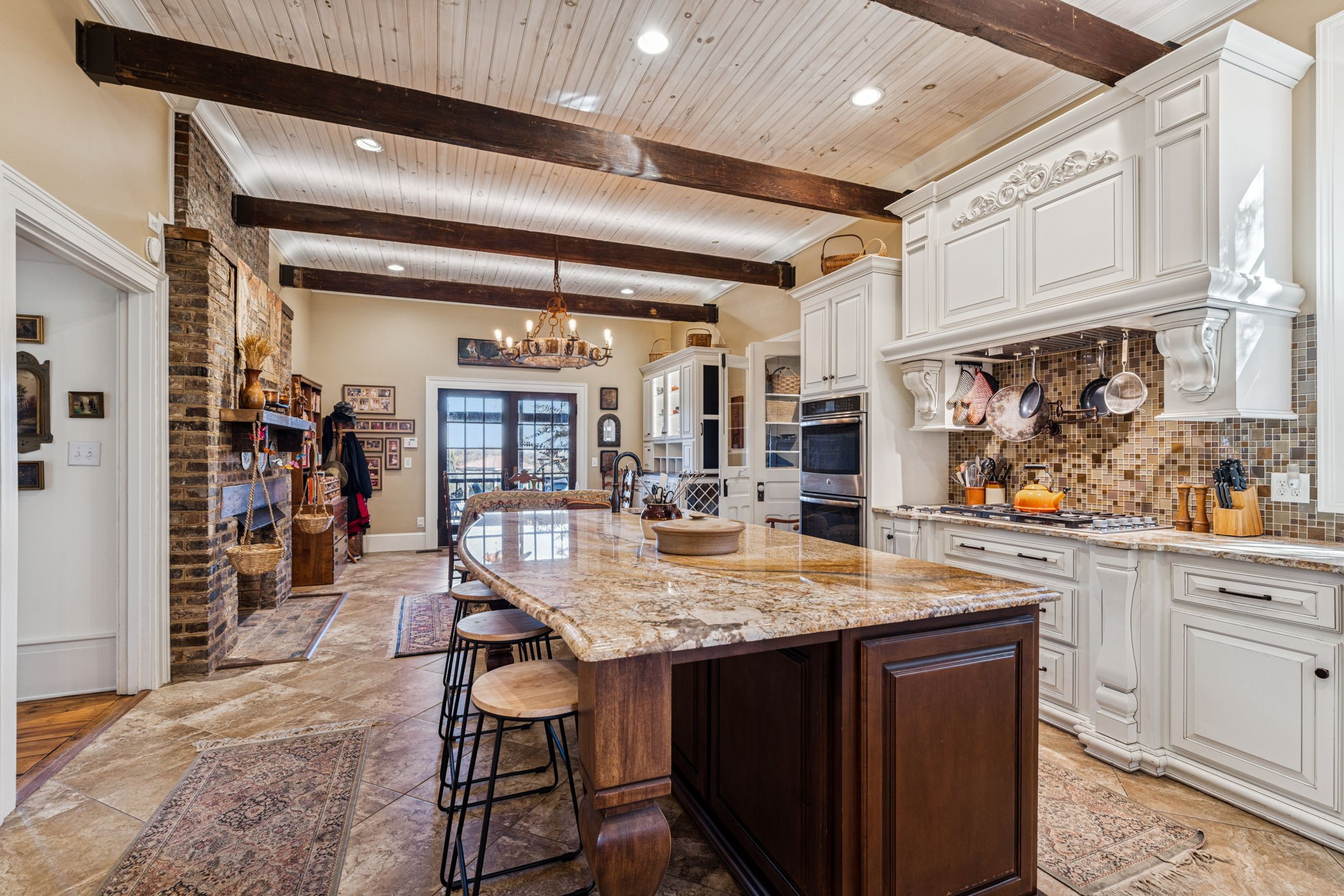 1512 Williamsport Pike