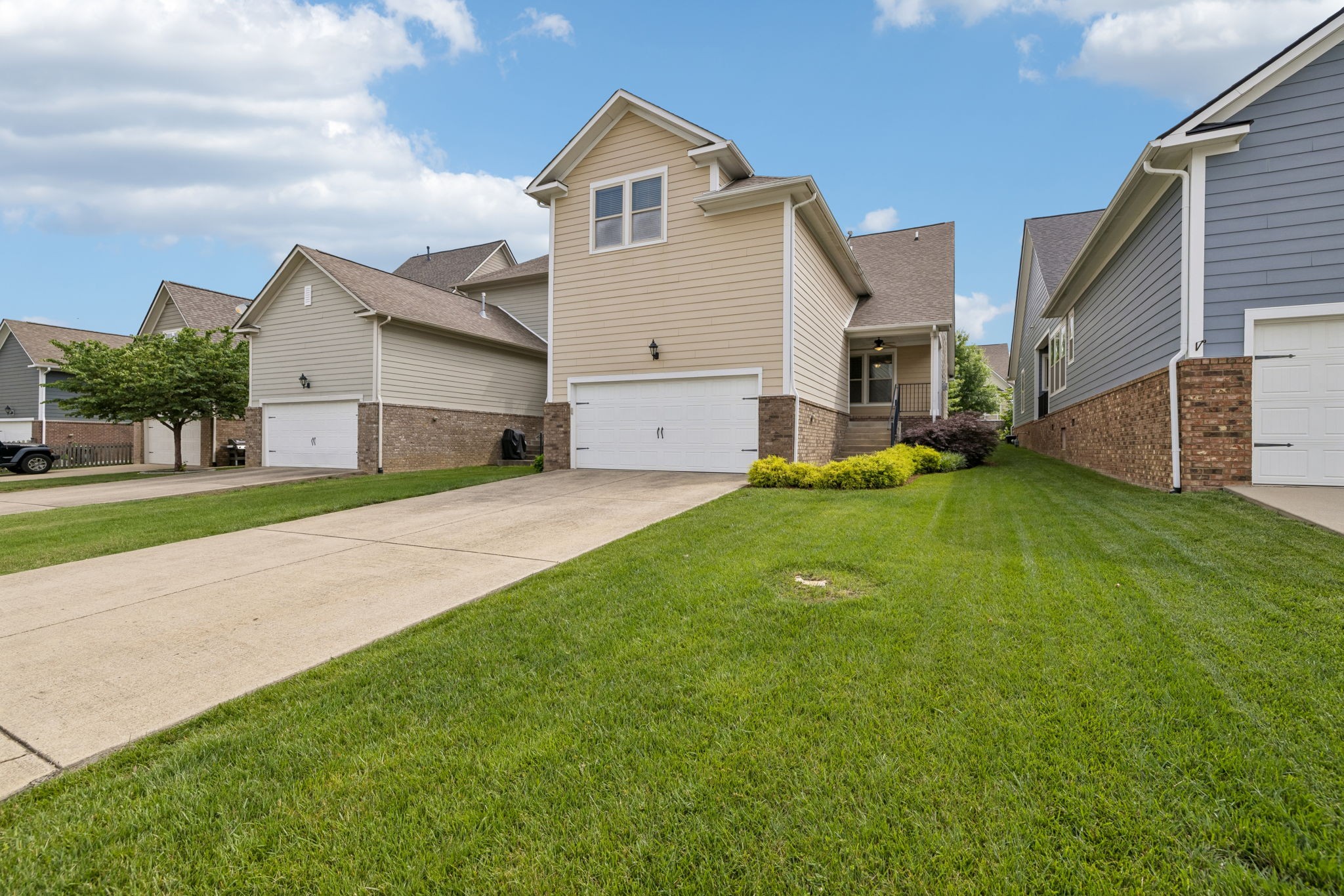 2764 Americus Dr