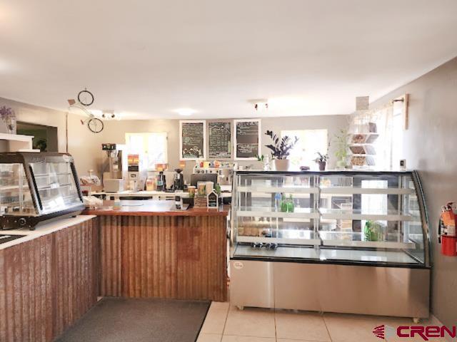 318 E Main St