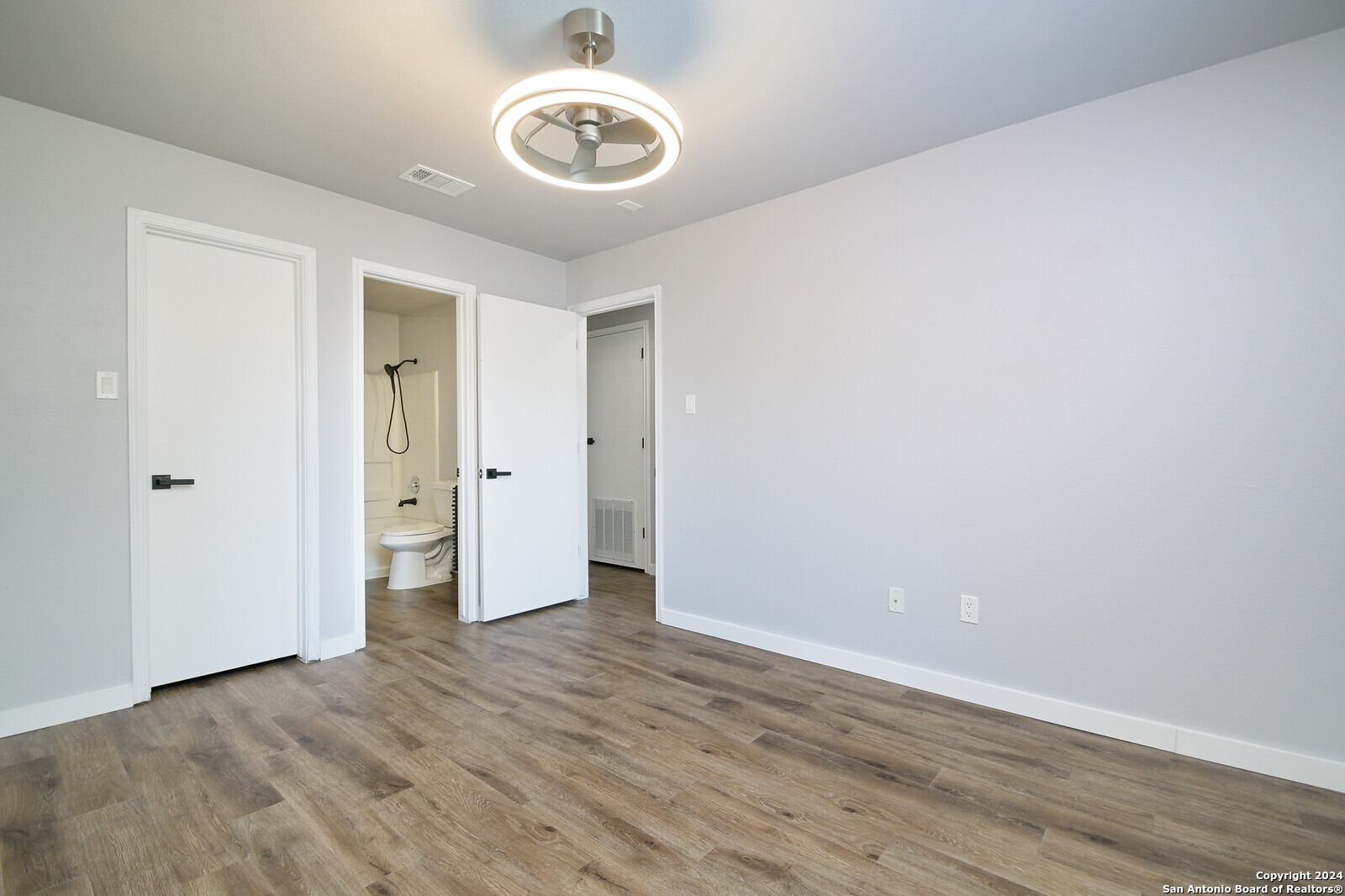 9229 BALBOA PORT DR