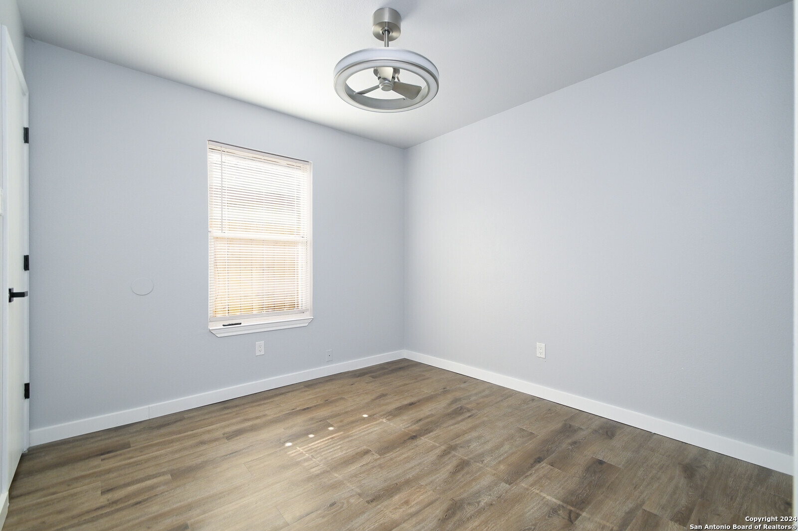 9229 BALBOA PORT DR