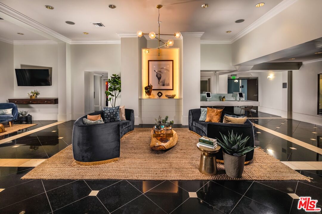 10833 Wilshire Blvd Unit: 524