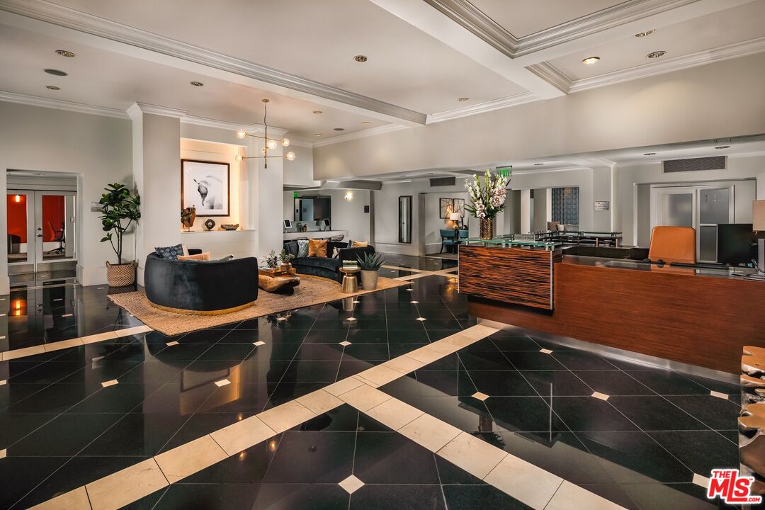 10833 Wilshire Blvd Unit: 524