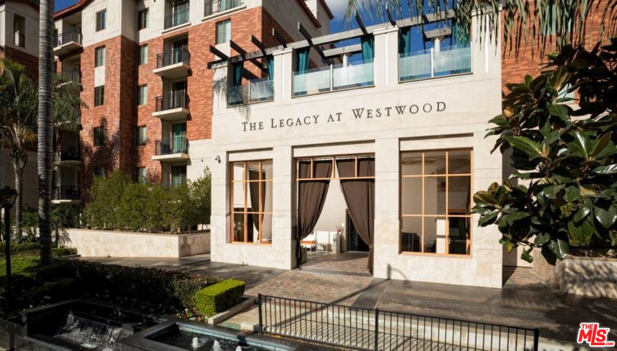 10833 Wilshire Blvd Unit: 524