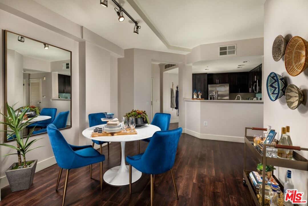 10833 Wilshire Blvd Unit: 524