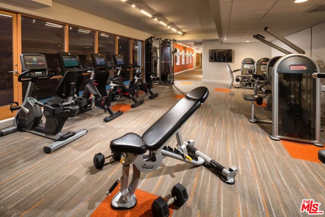 10833 Wilshire Blvd Unit: 524