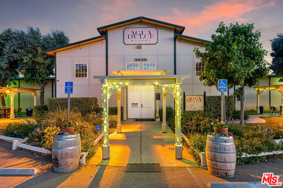 9640 Sierra Hwy