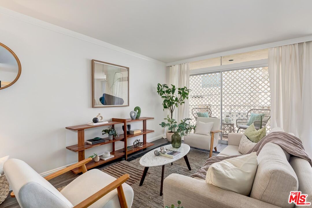 1200 N Flores St Unit: 209