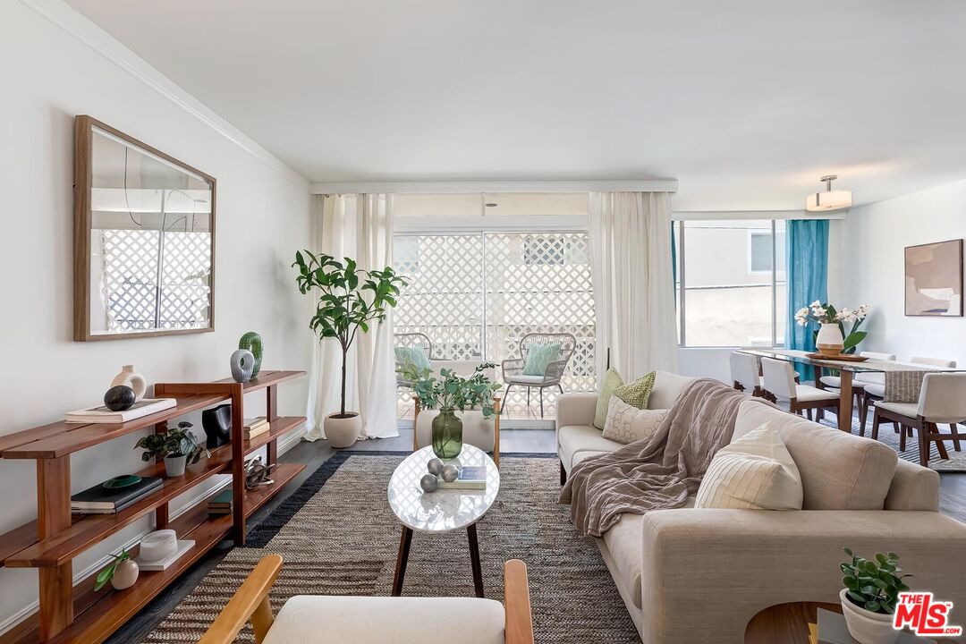 1200 N Flores St Unit: 209