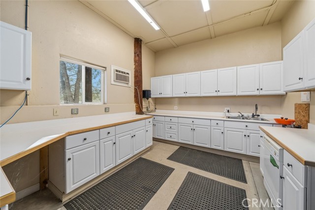 535 Calf Canyon Highway