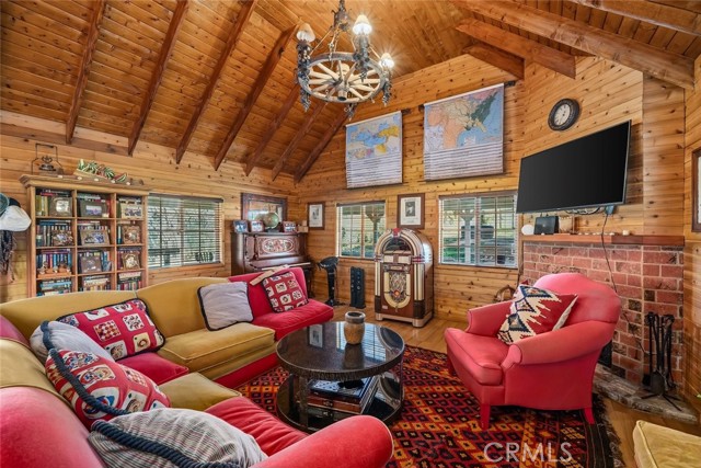 535 Calf Canyon Highway