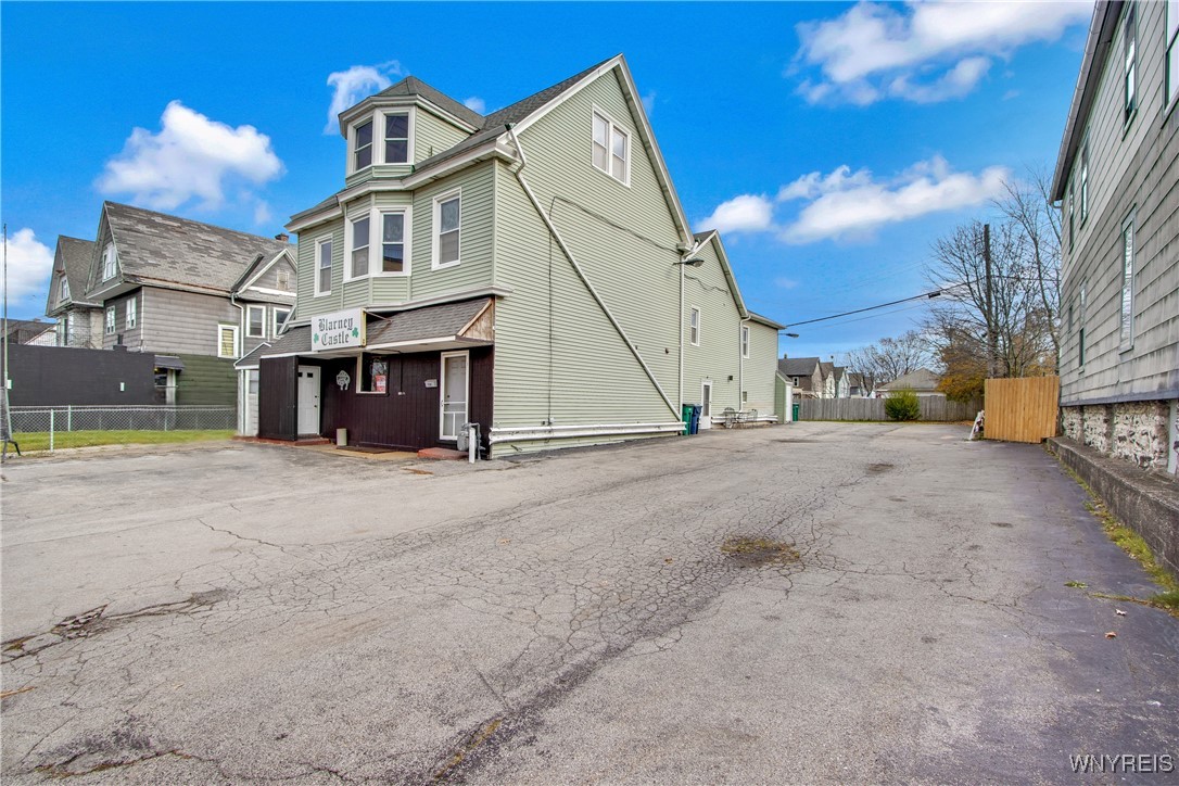 1856 South Park Avenue