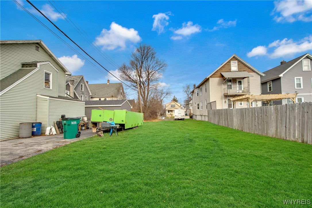 1856 South Park Avenue