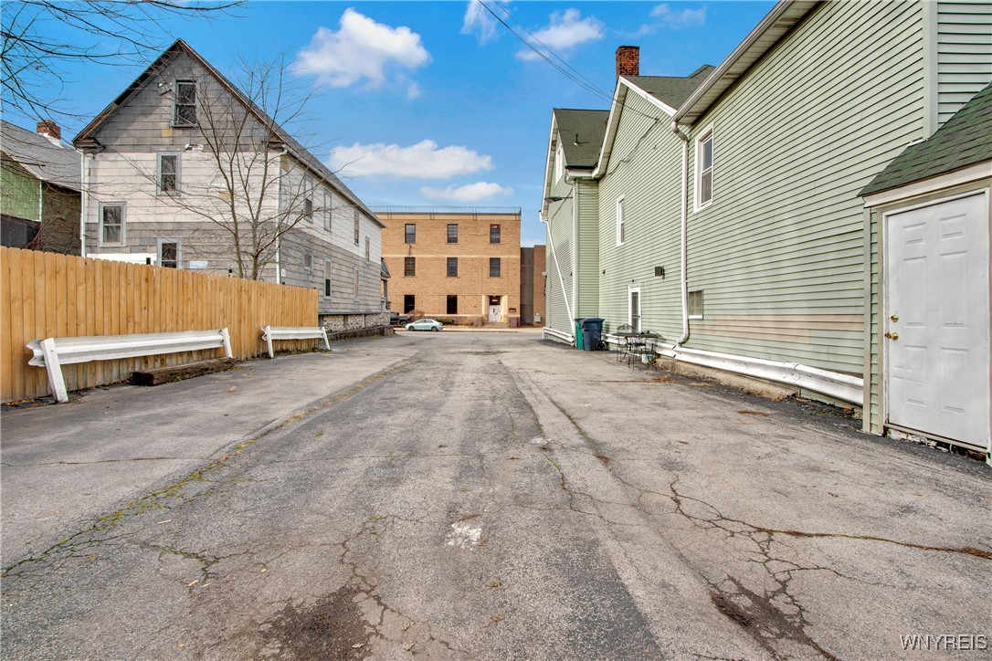 1856 South Park Avenue