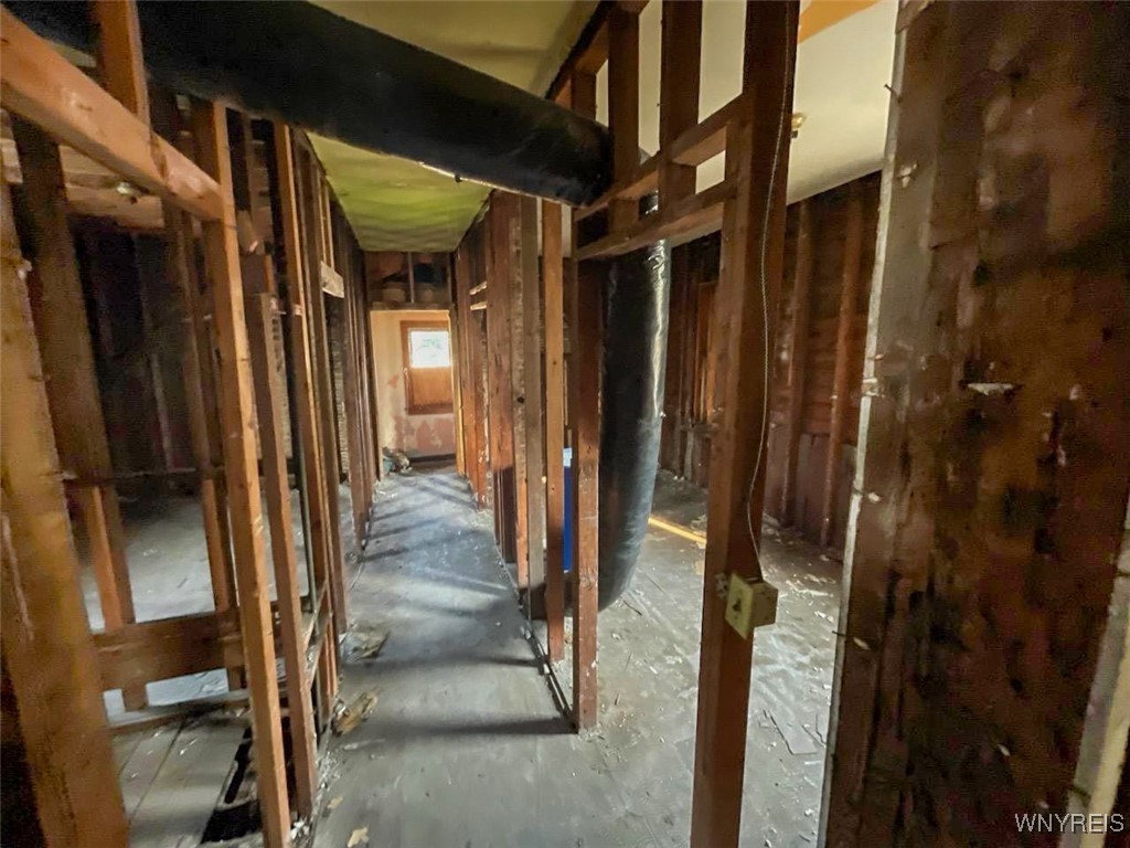 1856 South Park Avenue