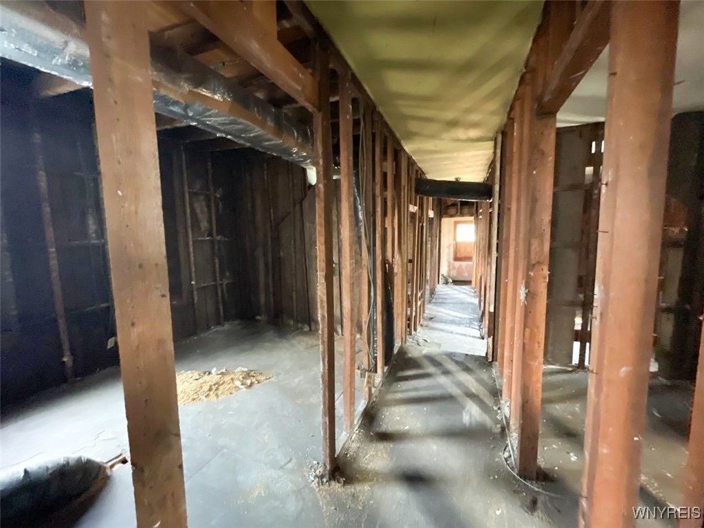 1856 South Park Avenue