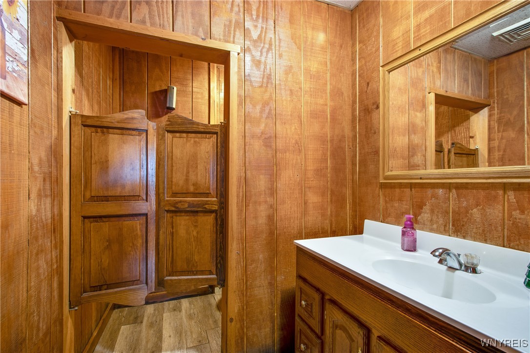 1856 South Park Avenue