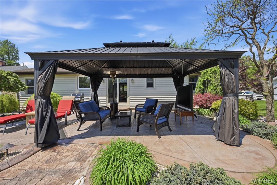 291 Seneca Place
