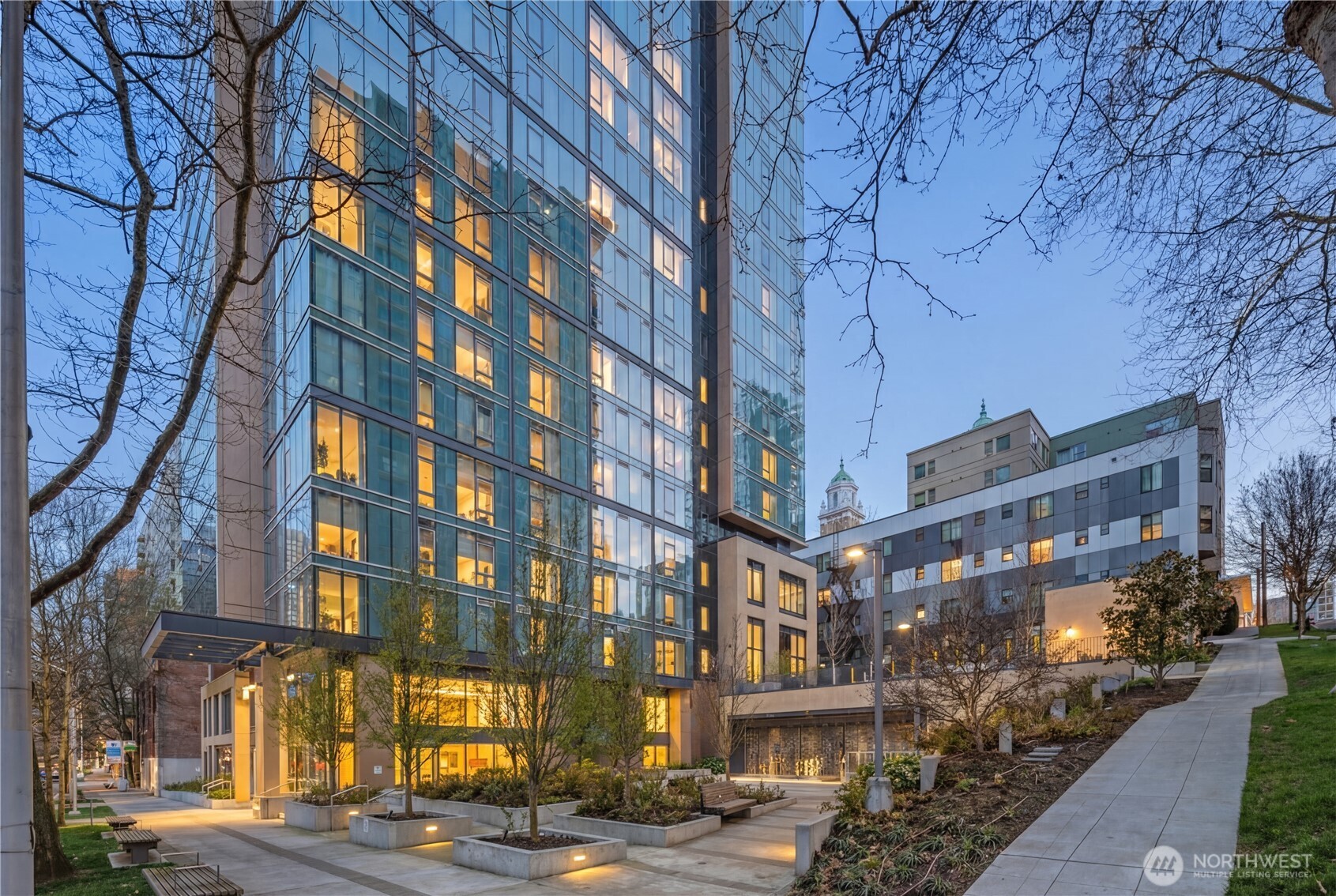 800 Columbia Street Unit: 1003