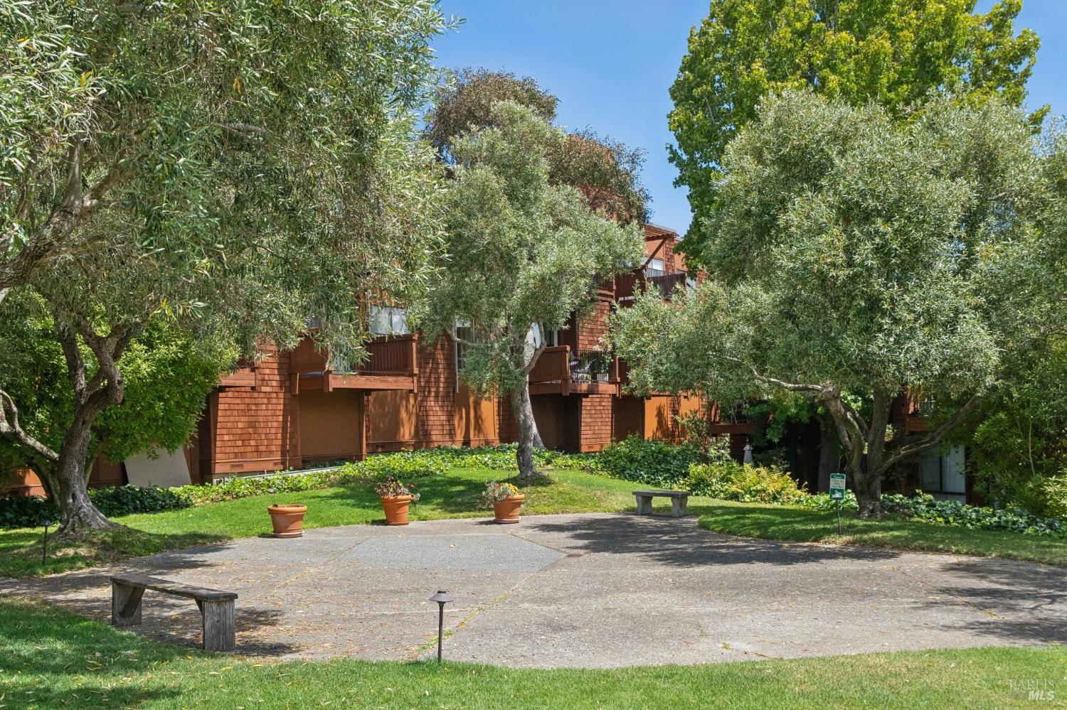 574 Seaver Drive